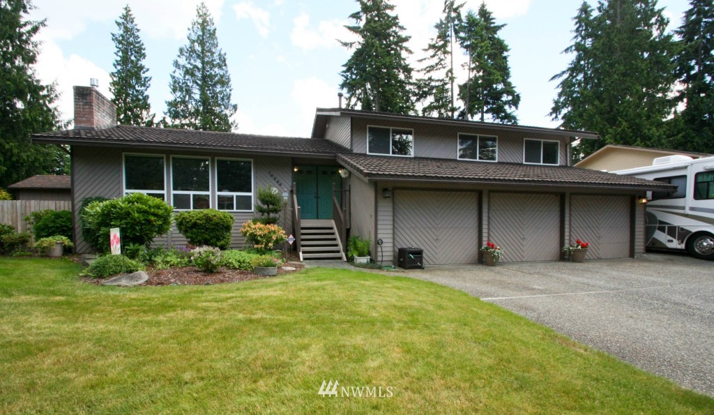 14224 148th Place Southeast Renton, WA 98059 - Photo 1 of 15