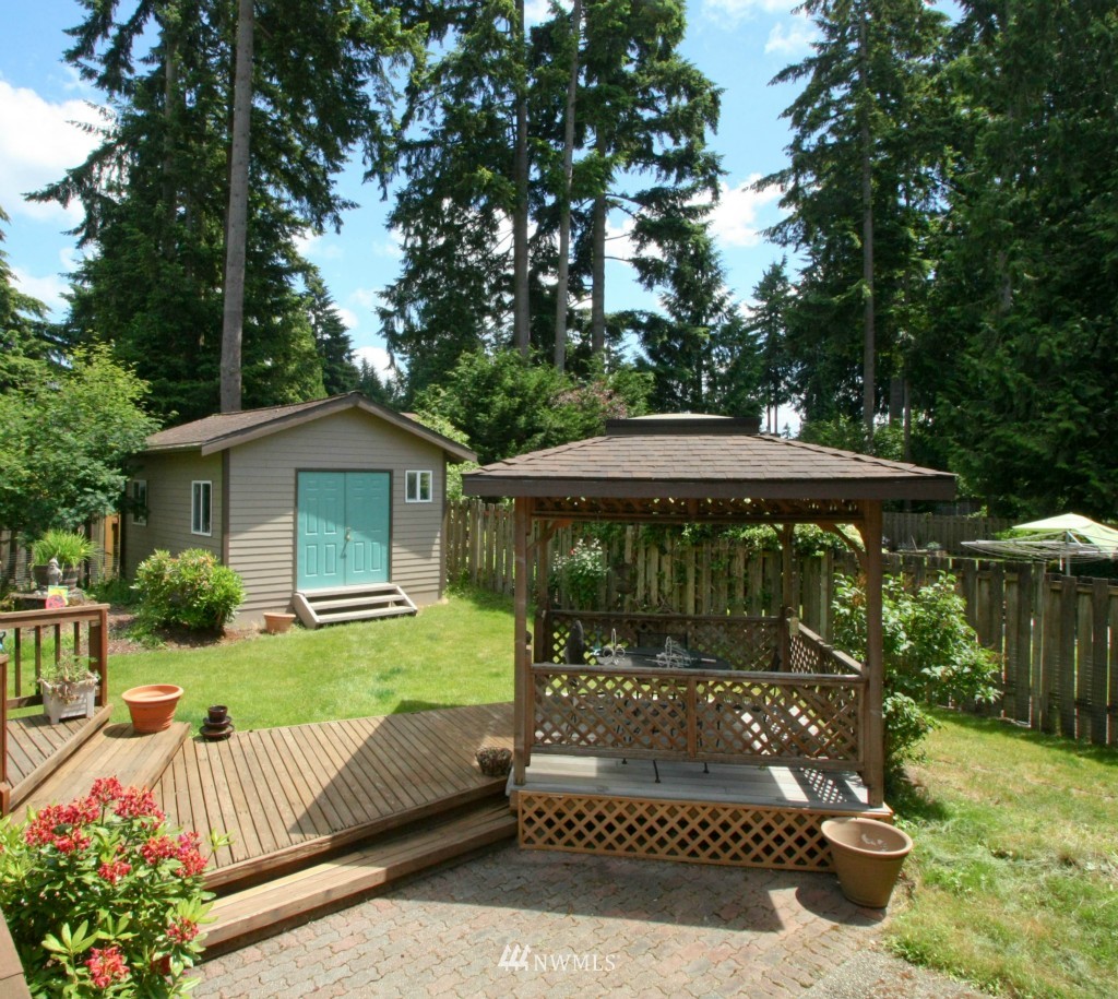14224 148th Place Southeast Renton, WA 98059 - Photo 14 of 15