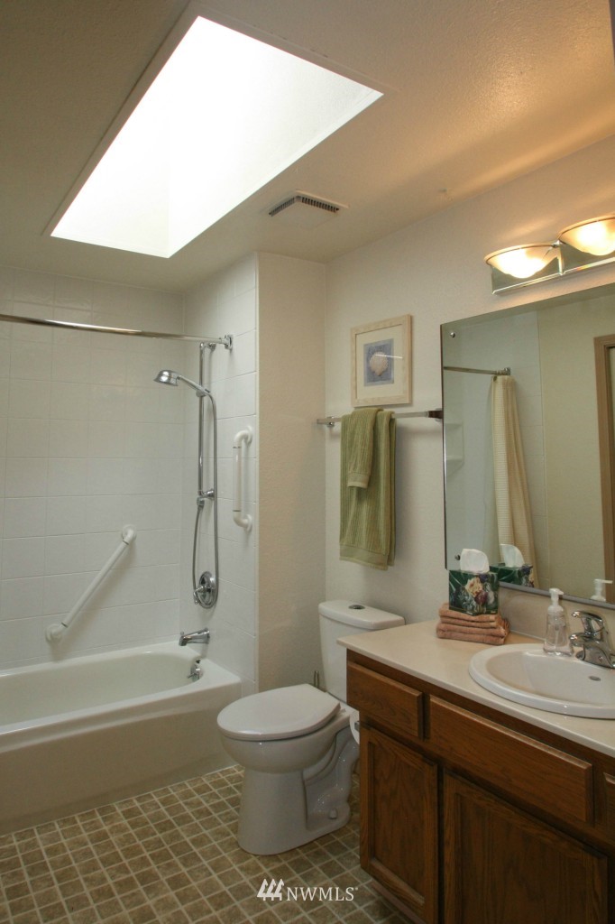 14224 148th Place Southeast Renton, WA 98059 - Photo 10 of 15