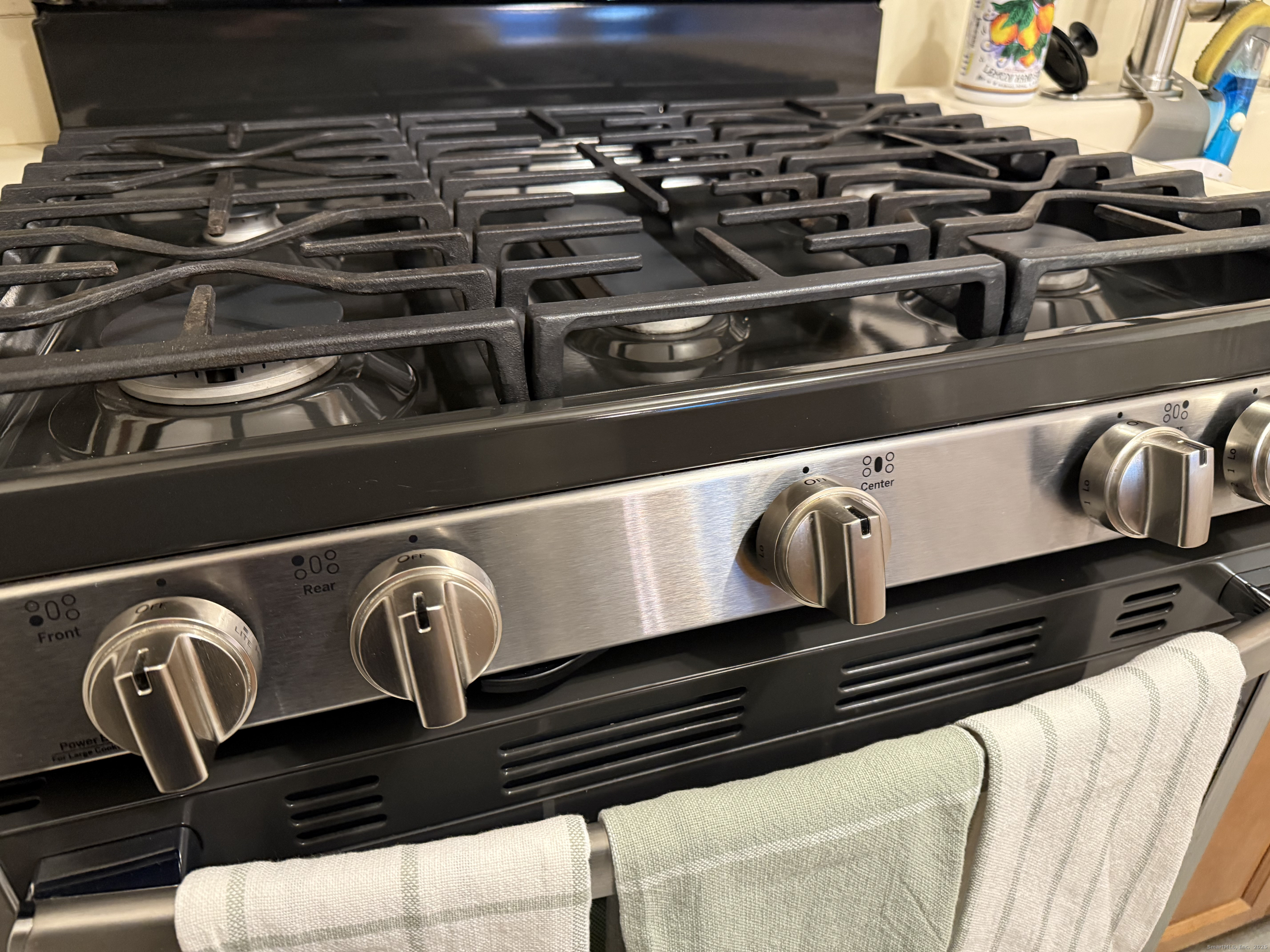 160 Fairfield Woods Road, Unit 35 Fairfield, CT 06825 - Photo 7 of 20