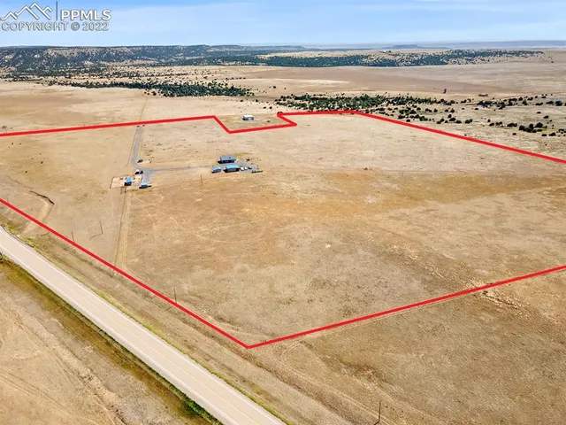 a view of a bathroom