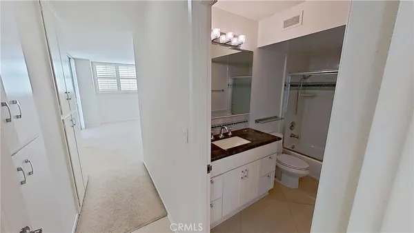 $5,600 | 310 Fernando Street, Unit 105, Newport Beach, CA 92661