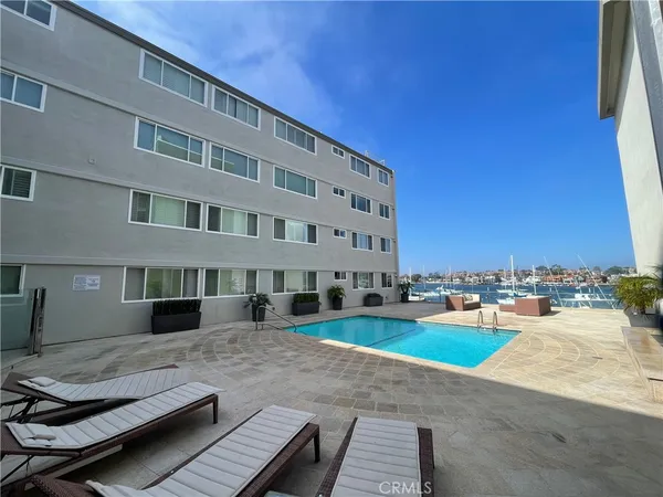 $5,600 | 310 Fernando Street, Unit 105, Newport Beach, CA 92661