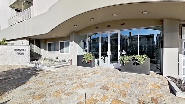 $5,600 | 310 Fernando Street, Unit 105, Newport Beach, CA 92661