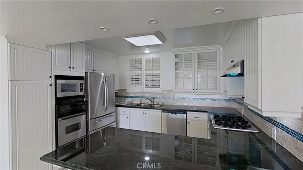$5,600 | 310 Fernando Street, Unit 105, Newport Beach, CA 92661