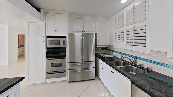 $5,600 | 310 Fernando Street, Unit 105, Newport Beach, CA 92661