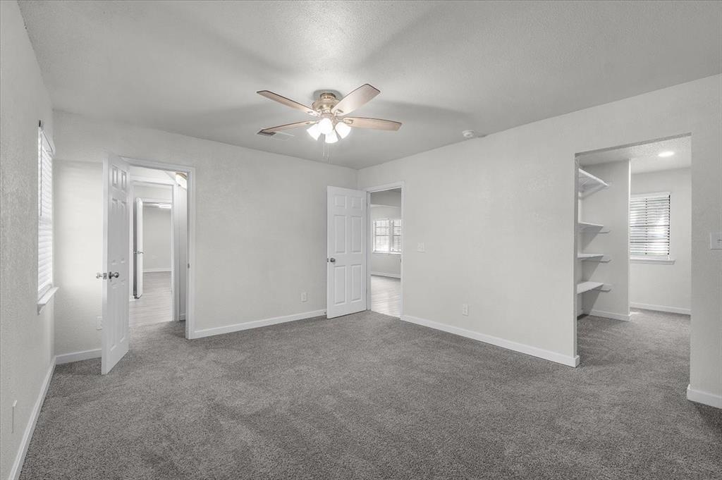643 East Columbia Drive Azle, TX 76020 - Photo 15 of 34