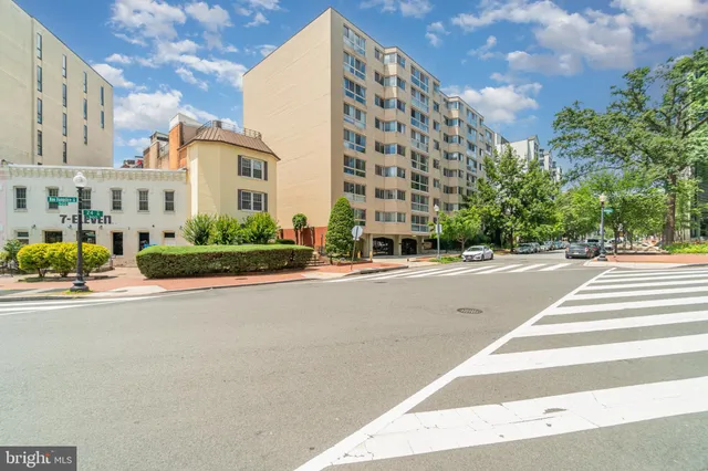 $250,000 | 922 24th Street Northwest, Unit 313, Washington, DC 20037