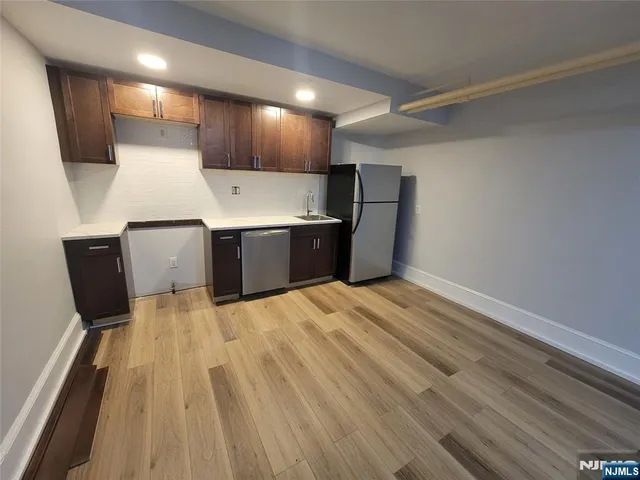 $3,500 | 27 Russell Avenue, Unit 1, Edgewater, NJ 07020