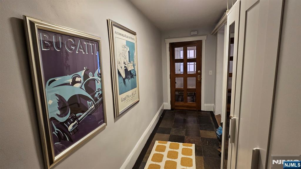 27 Russell Avenue, Unit 1 Edgewater, NJ 07020 - Photo 15 of 19