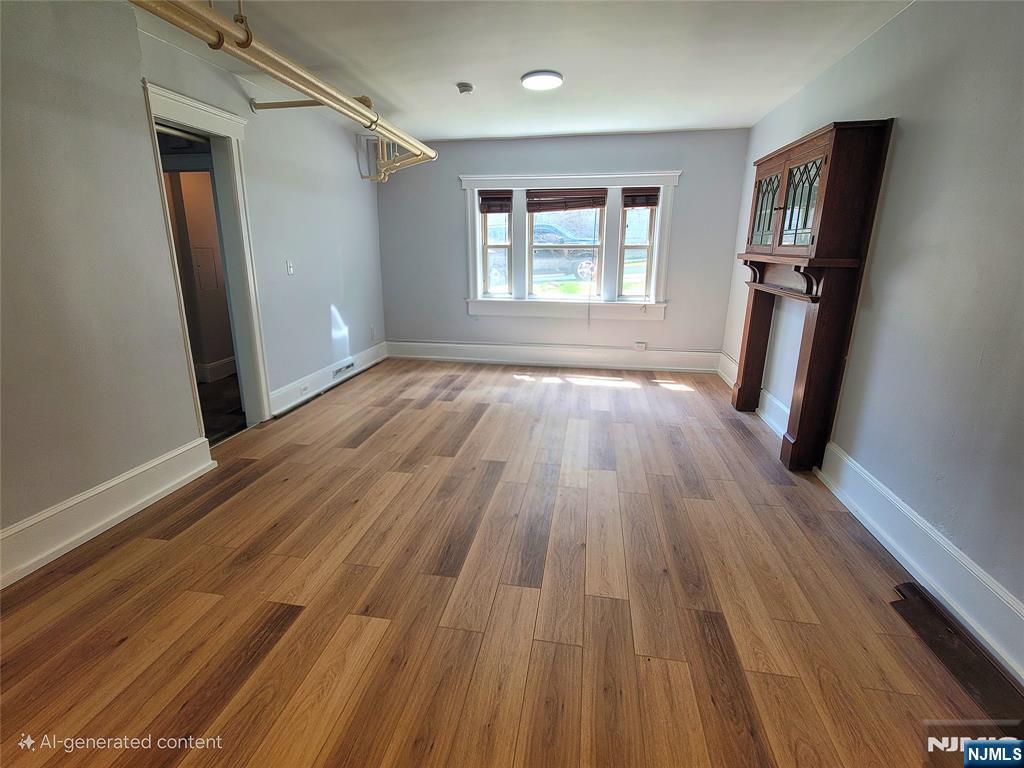 27 Russell Avenue, Unit 1 Edgewater, NJ 07020 - Photo 3 of 19