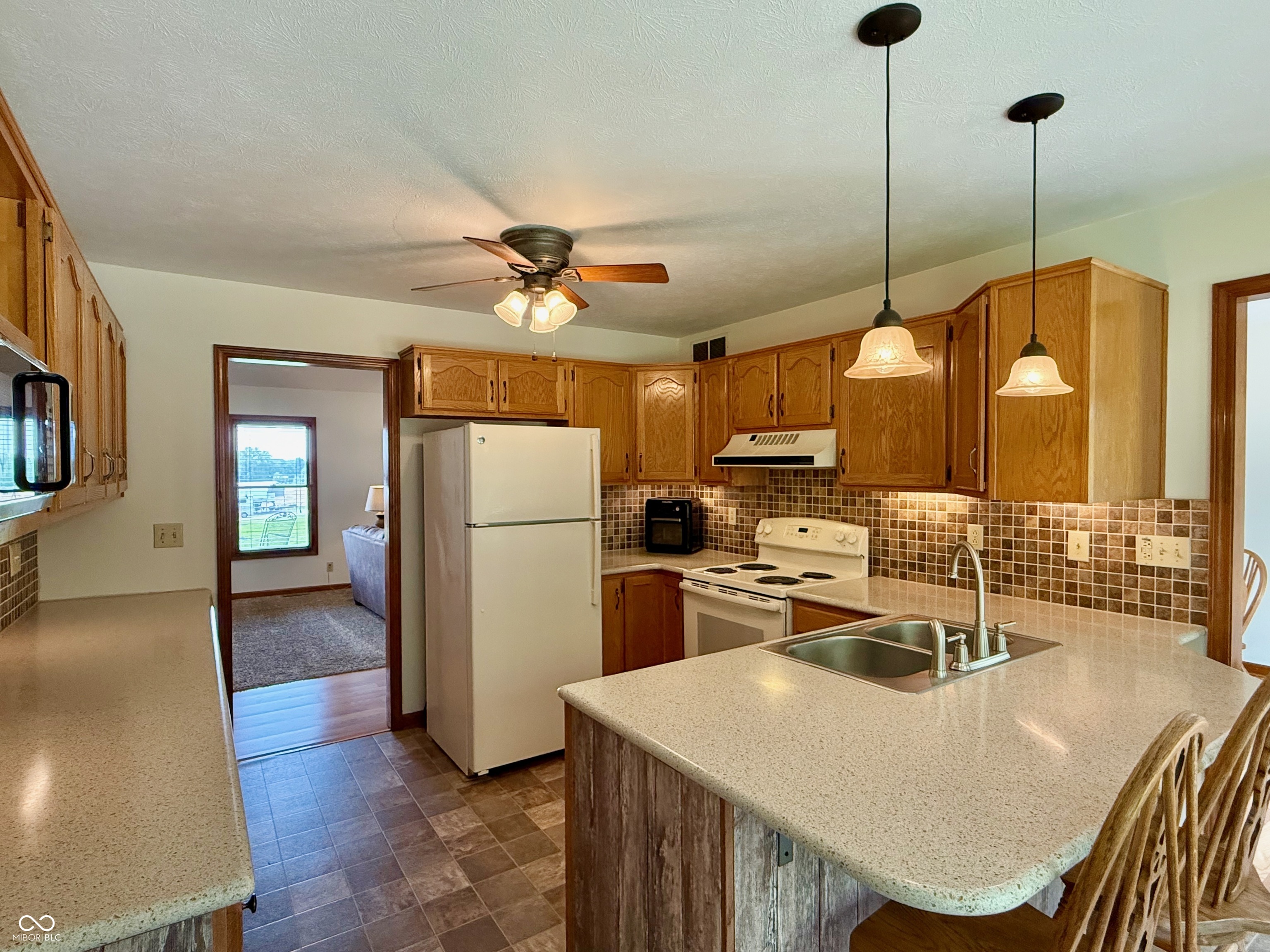 12901 South 550 West Columbus, IN 47201 - Photo 12 of 54
