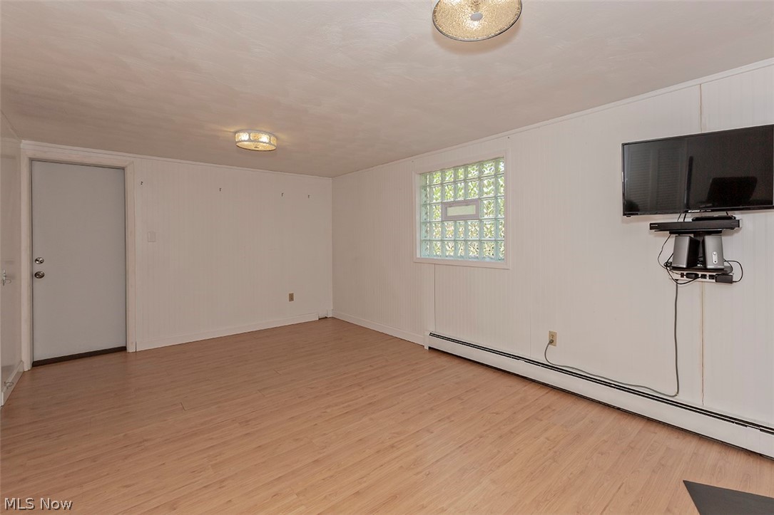 4536 Anderson Road Cleveland, OH 44121 - Photo 17 of 35
