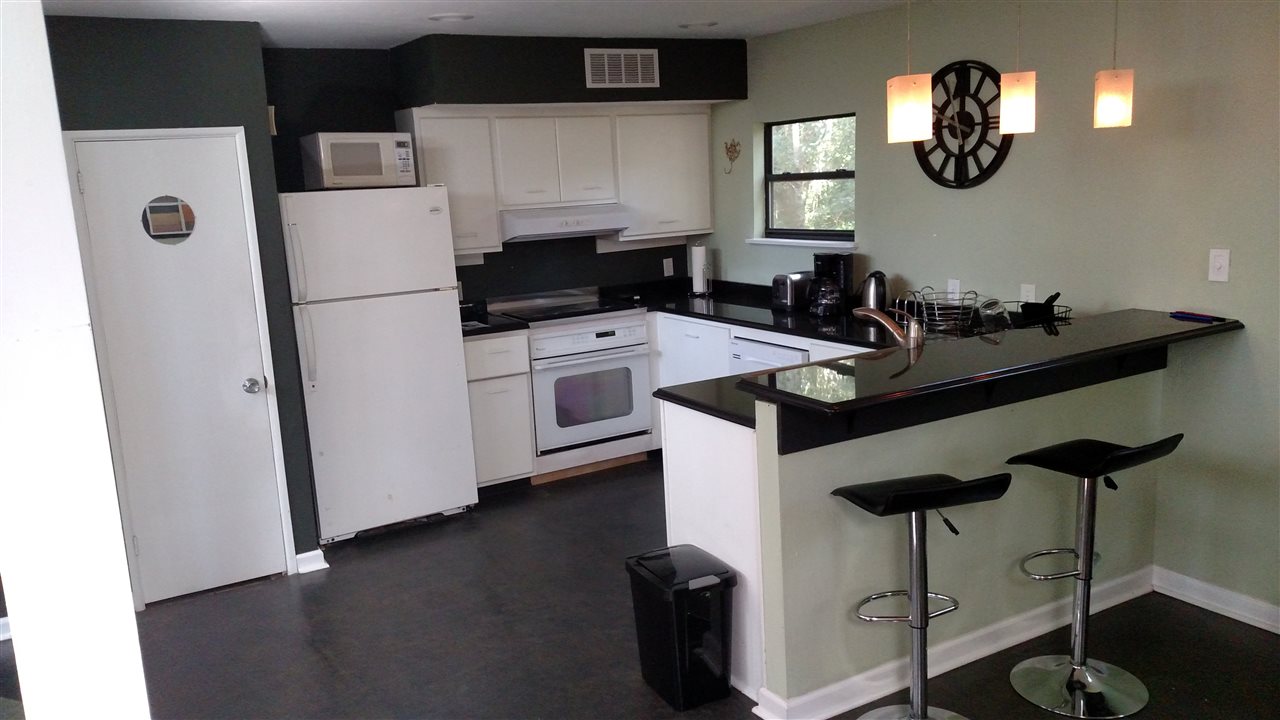 3382 Jim Lee Road, Unit 2 Tallahassee, FL 32301 - Photo 10 of 12 Gallery Image 10