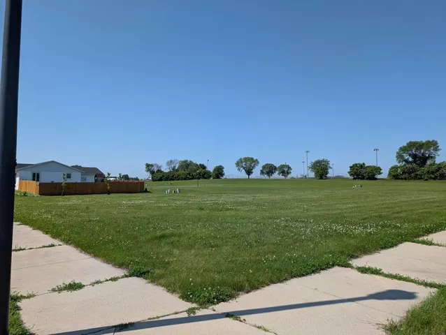 $19,995 | 414 Berlin Circle, Marshall, MN 56258