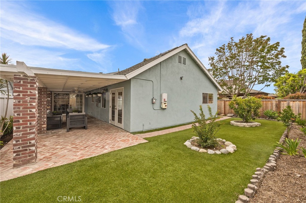 14892 Braeburn Road Tustin, CA 92780 - Photo 33 of 61