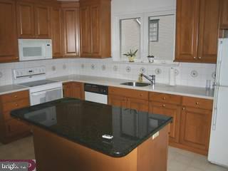 534 Kathmere Road Havertown, PA 19083 - Photo 4 of 6