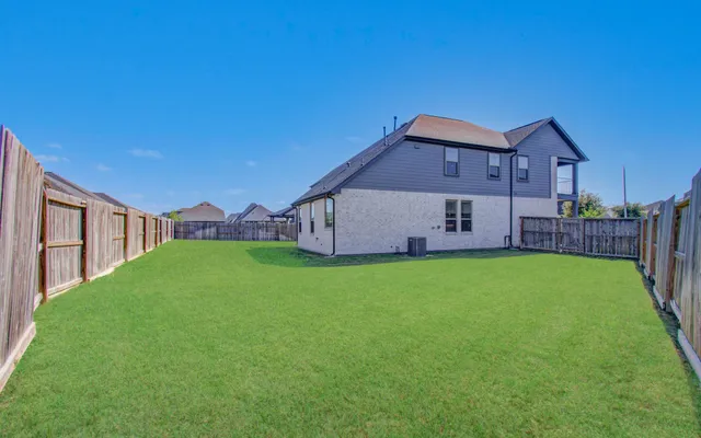 a house view with a outdoor space