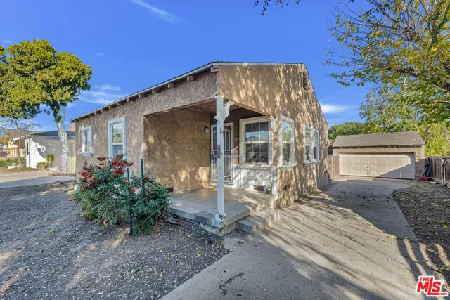 $719,900 | 6506 Babcock Avenue, North Hollywood, CA 91606