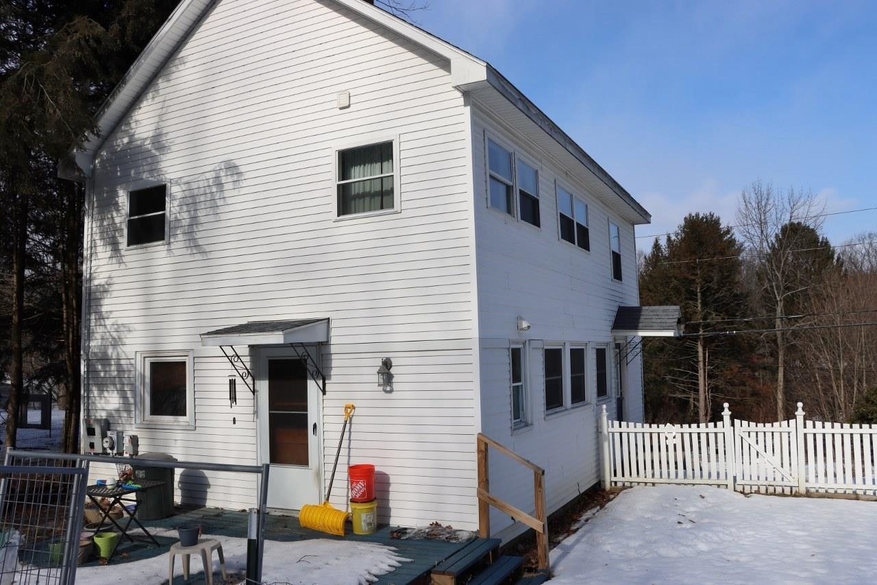 135 Union Street Springfield, VT 05156 - Photo 2 of 14