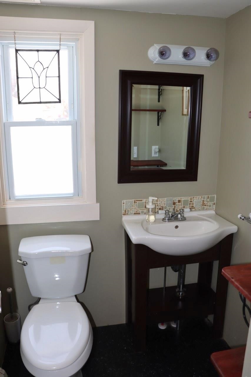 135 Union Street Springfield, VT 05156 - Photo 8 of 14