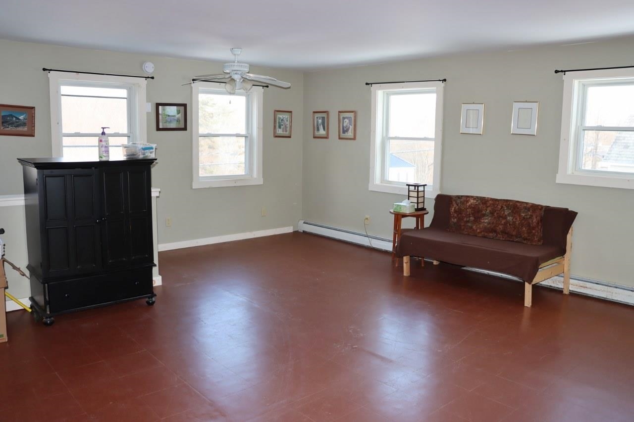135 Union Street Springfield, VT 05156 - Photo 9 of 14
