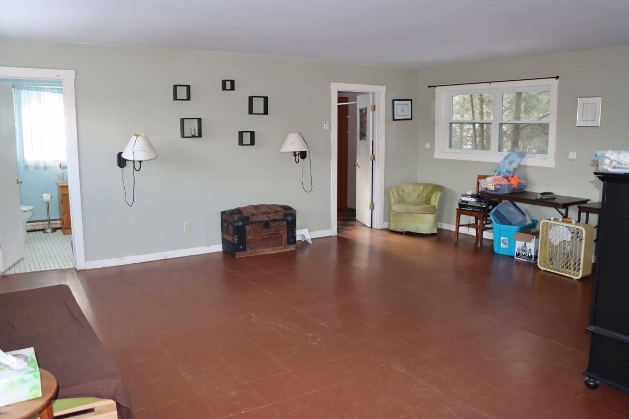 135 Union Street Springfield, VT 05156 - Photo 10 of 14