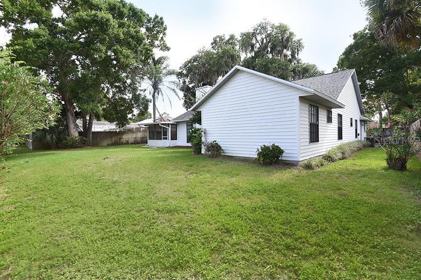 2213 Pine Tree Drive Edgewater, FL 32141 - Photo 40 of 42