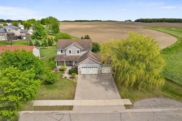 $485,000 | 1141 Jasmine Lane, Jordan, MN 55352