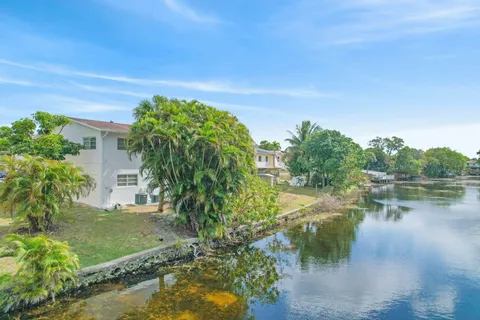 $1,125,000 | 461 Sunshine Drive, Unit 16, Coconut Creek, FL 33066