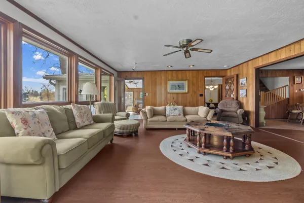 $1,099,700 | N1140 Tombeau Road, Bloomfield, WI 53128