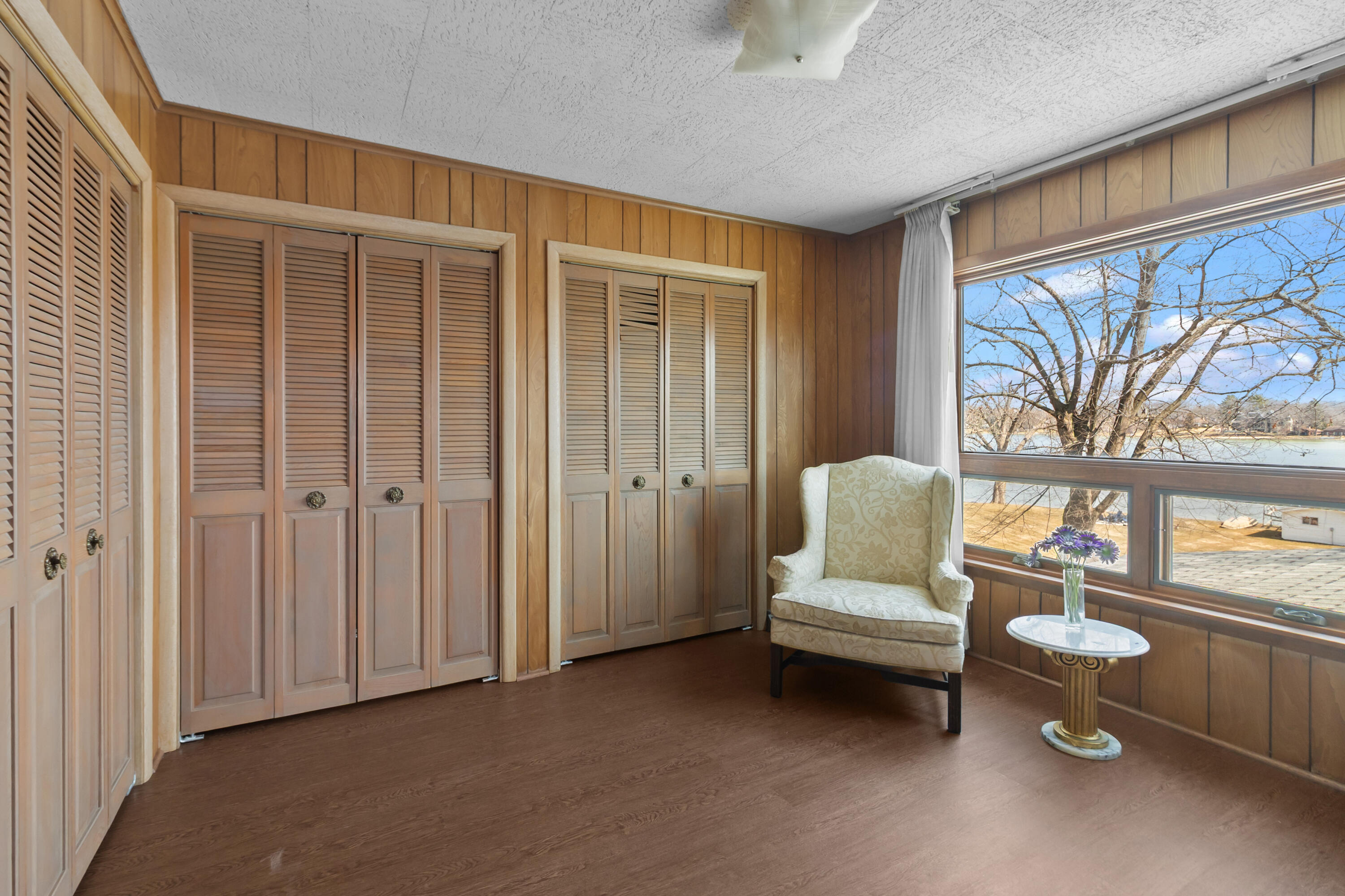 N1140 Tombeau Road Bloomfield, WI 53128 - Photo 23 of 46 Primary Bedroom