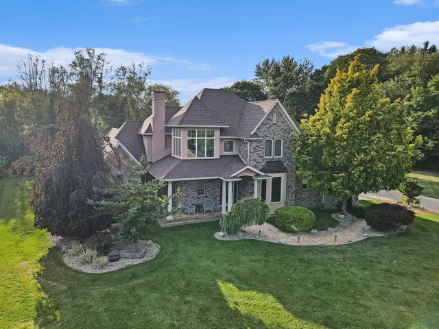 $635,000 | 318 Minges Hills Drive, Battle Creek, MI 49015