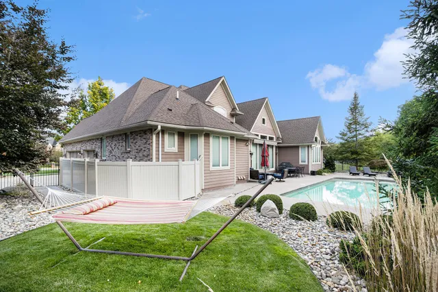 $635,000 | 318 Minges Hills Drive, Battle Creek, MI 49015