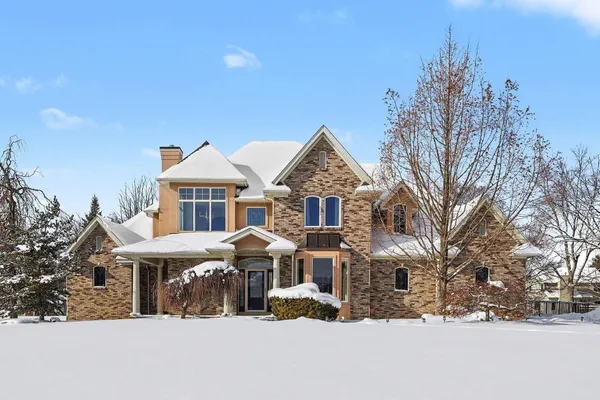 $635,000 | 318 Minges Hills Drive, Battle Creek, MI 49015