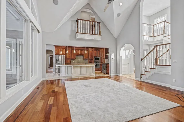 $635,000 | 318 Minges Hills Drive, Battle Creek, MI 49015