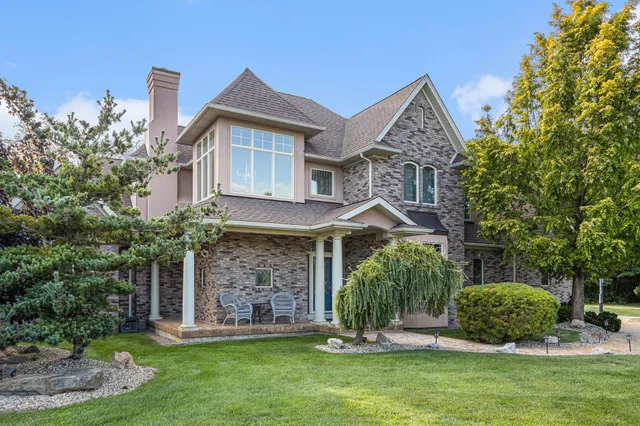 $635,000 | 318 Minges Hills Drive, Battle Creek, MI 49015