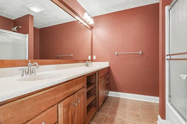 $635,000 | 318 Minges Hills Drive, Battle Creek, MI 49015