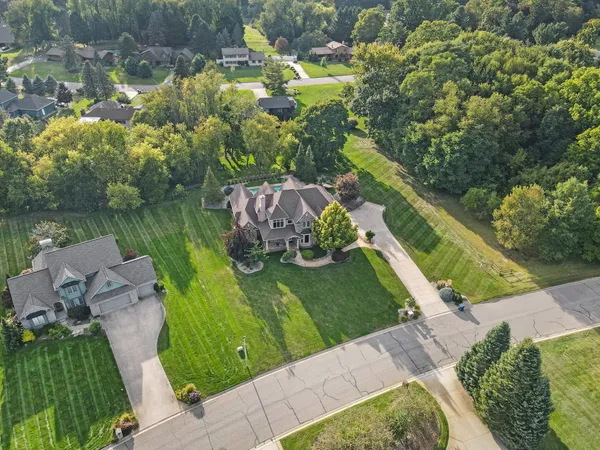 $635,000 | 318 Minges Hills Drive, Battle Creek, MI 49015