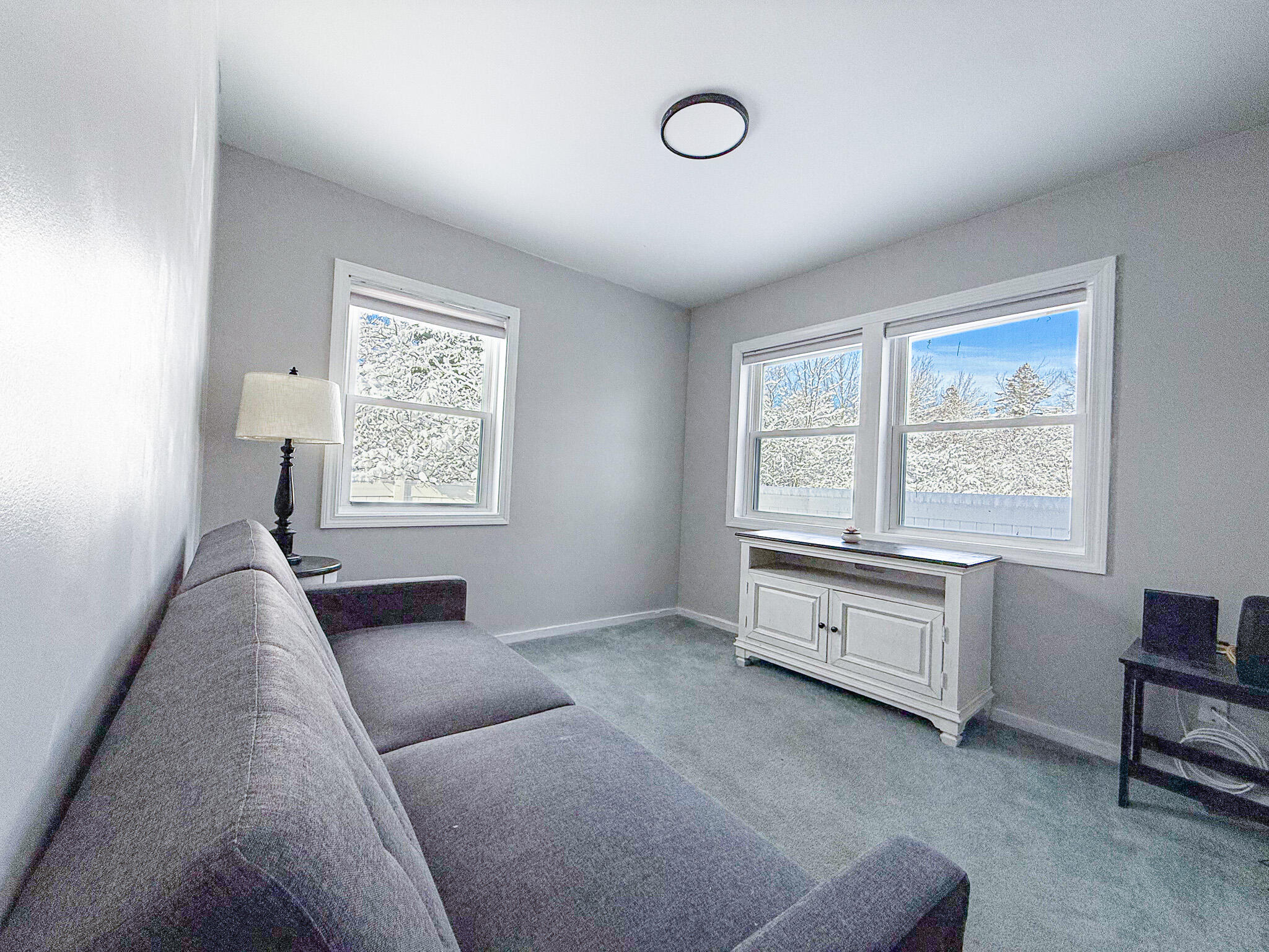 158 Wyman Road Milbridge, ME 04658 - Photo 11 of 39 Living room