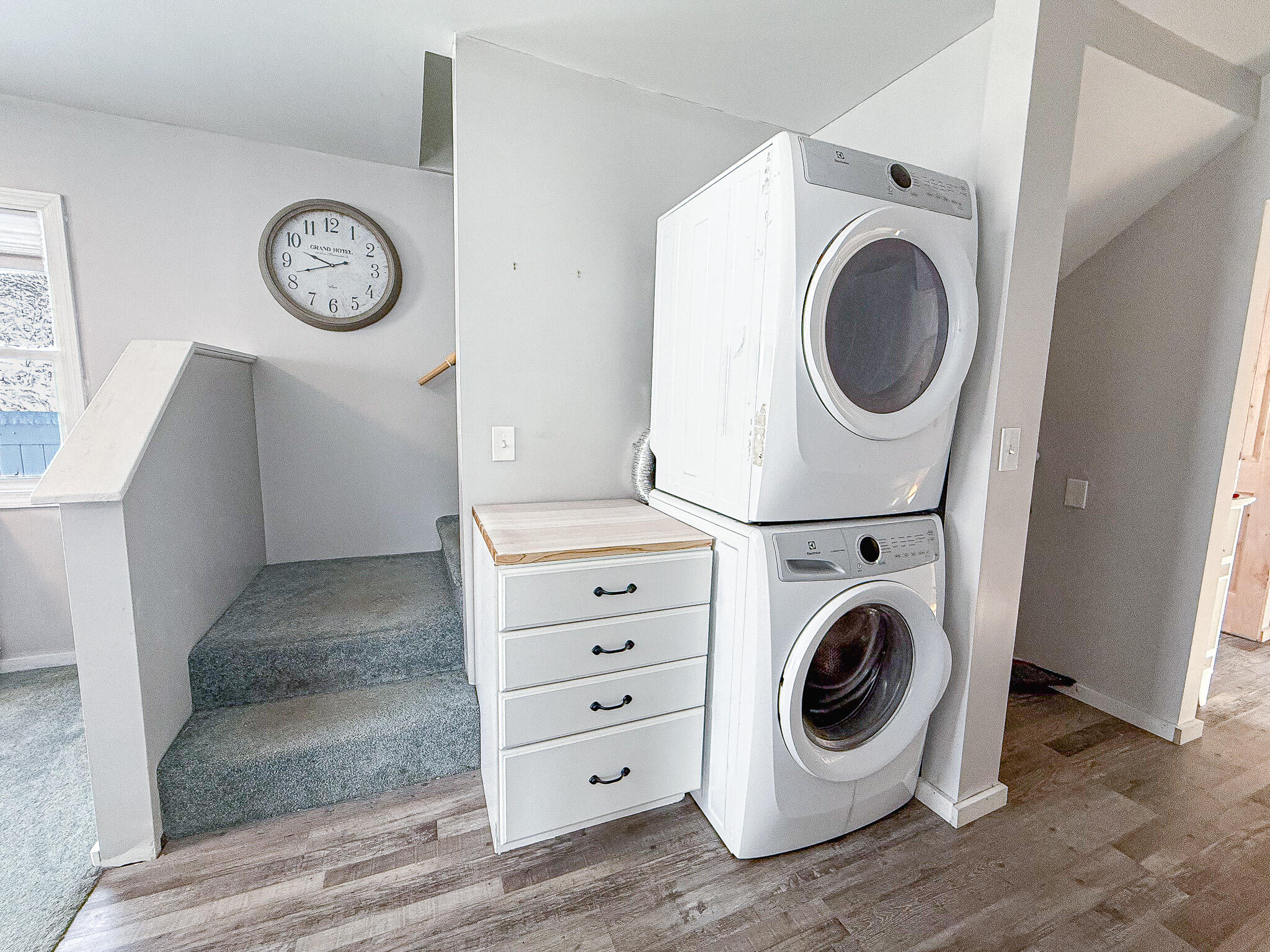 158 Wyman Road Milbridge, ME 04658 - Photo 23 of 39 Laundry in hallway