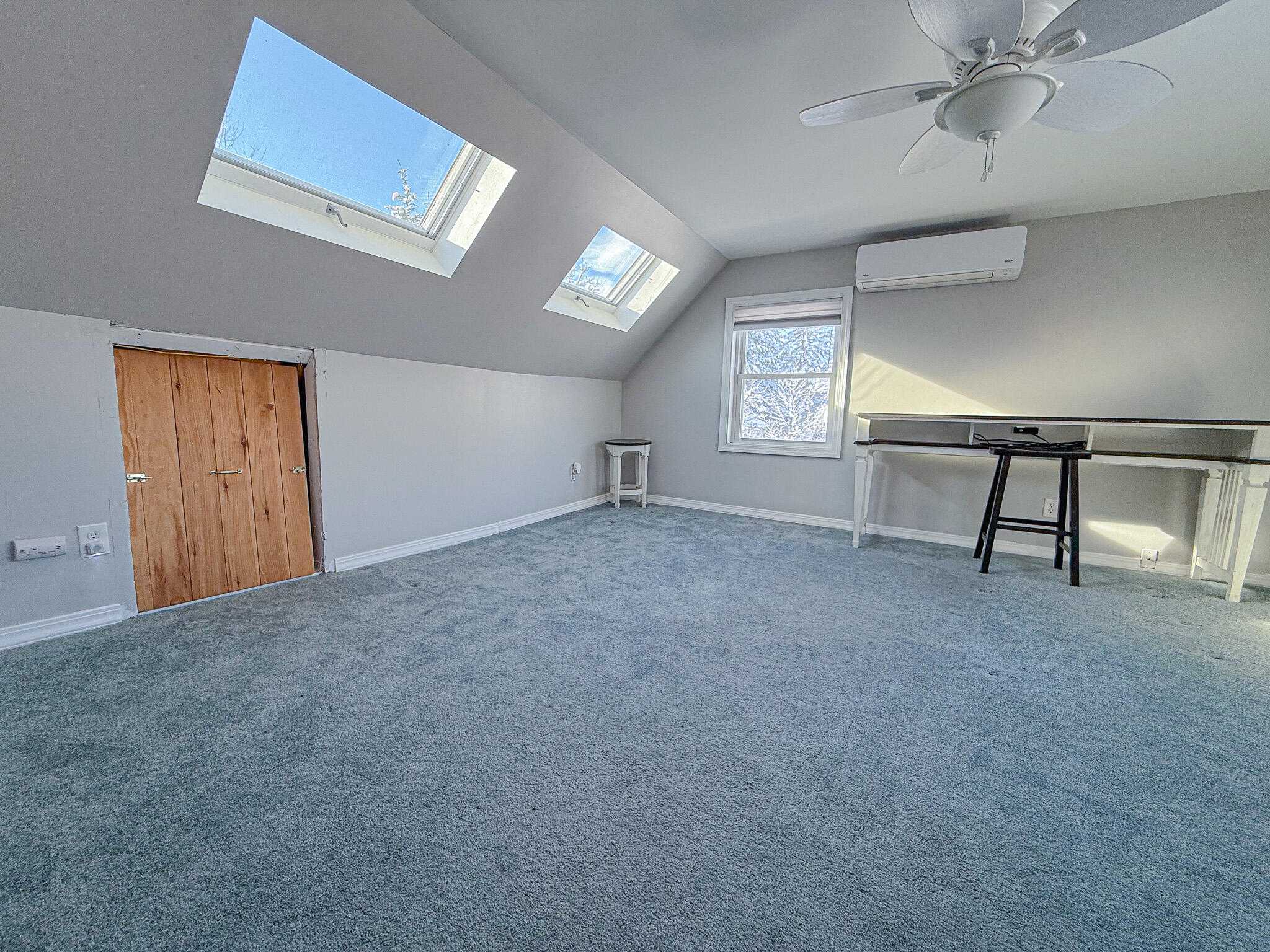 158 Wyman Road Milbridge, ME 04658 - Photo 26 of 39 Upstairs bedroom