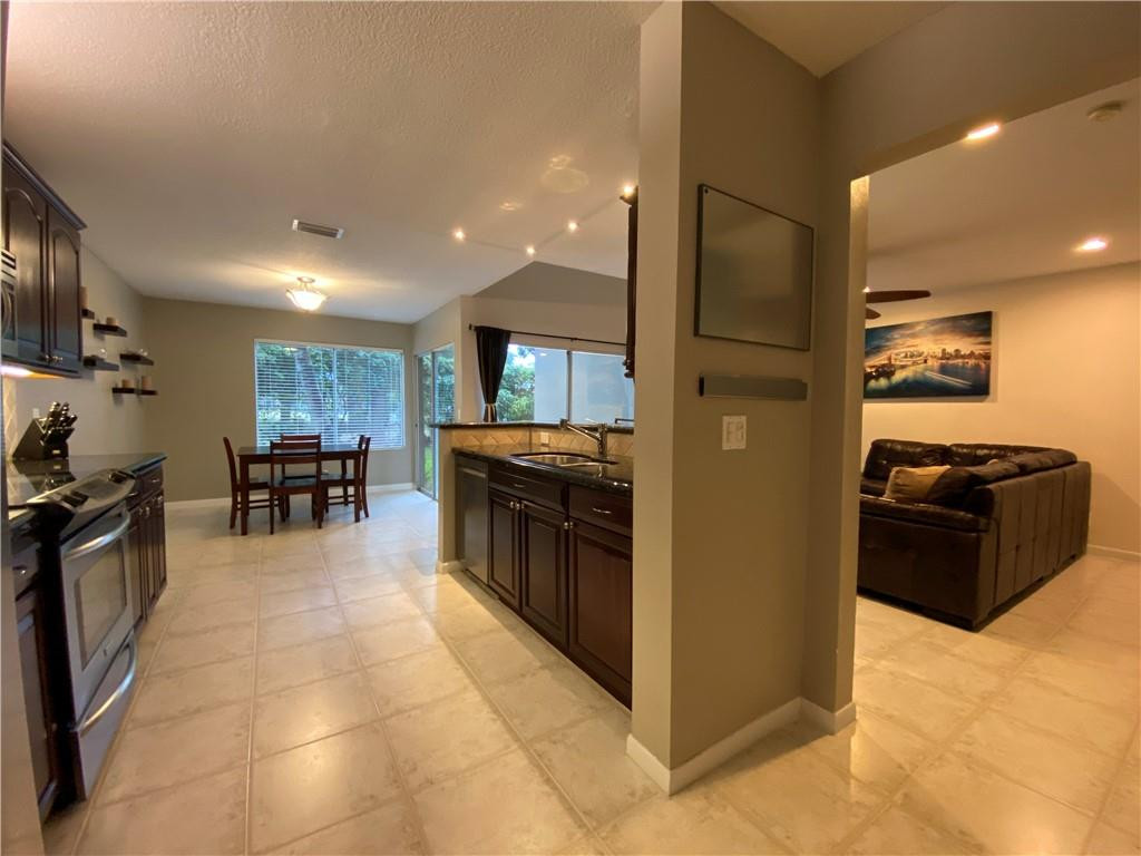 6706 Boca Pines Trail, Unit C Boca Raton, FL 33433 - Photo 20 of 27 Photo 20