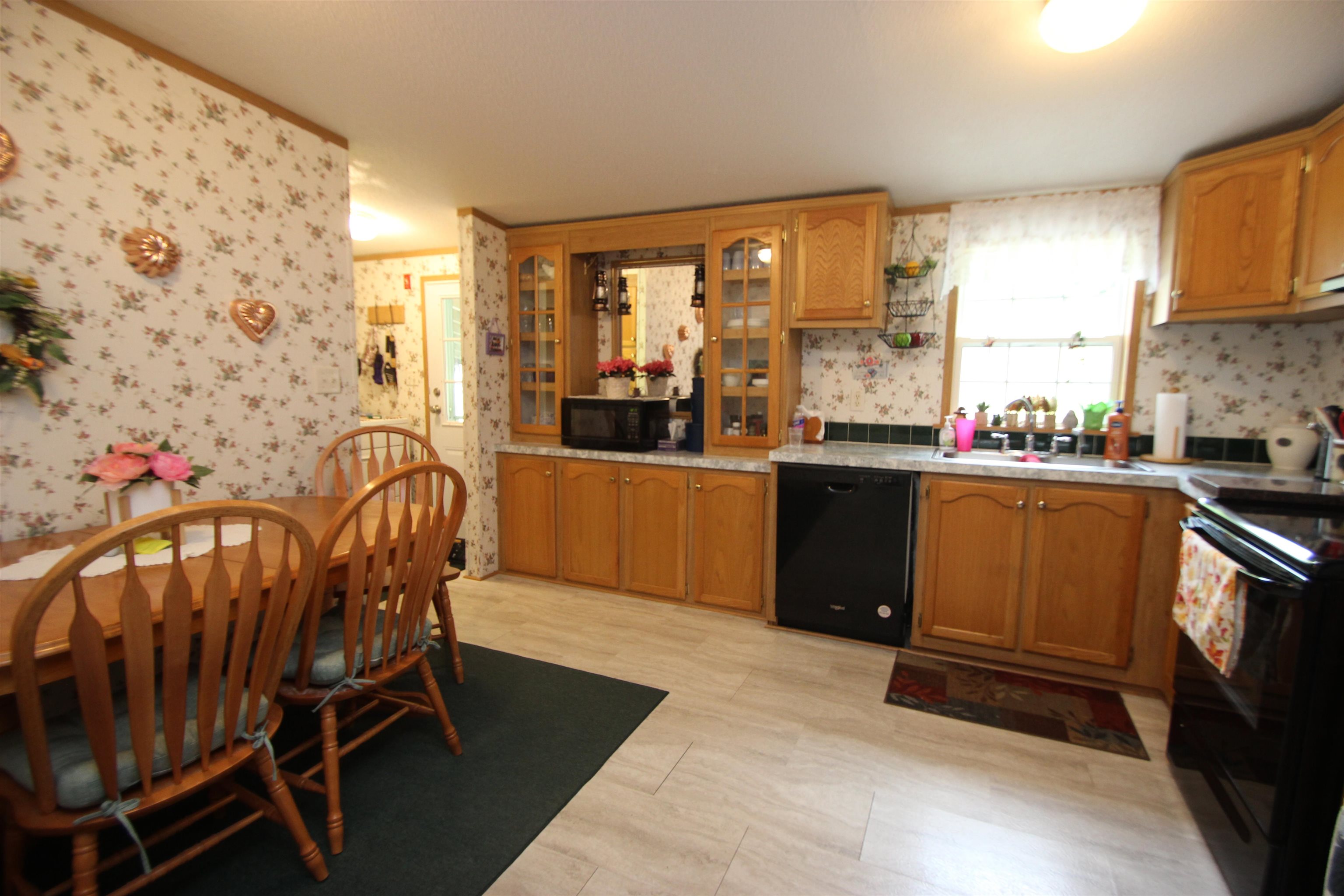 8 East Parkside Terrace Barre, VT 05641 - Photo 6 of 14