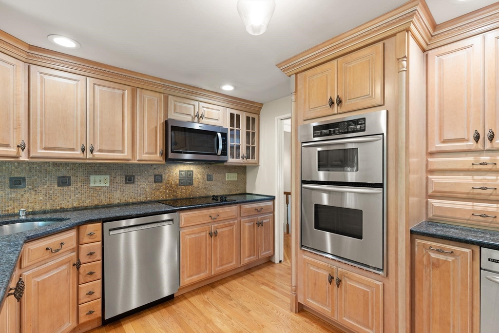 71 Poulos Road Braintree, MA 02184 - Photo 13 of 38 Gallery Image 13