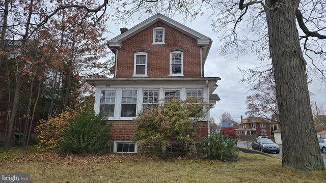 $410,000 | 200 East 5th Street, Lansdale, PA 19446