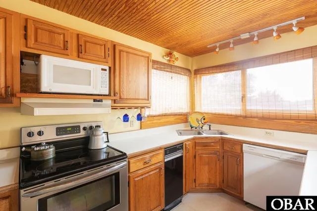 $499,000 | 2184 Pike Road, Corolla, NC 27927