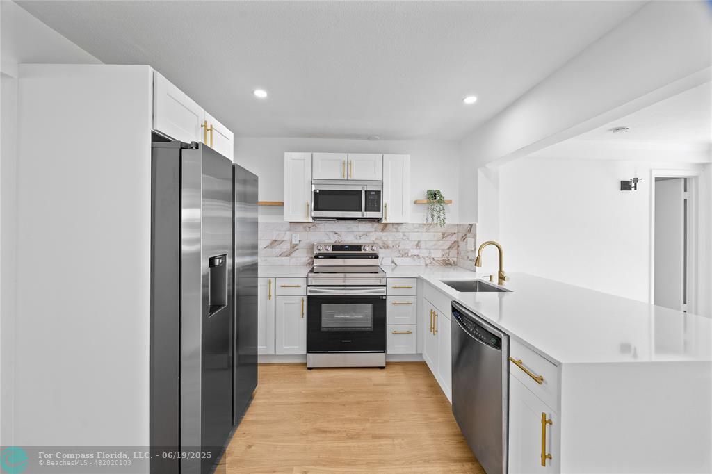 2920 Northwest 2nd Avenue Pompano Beach, FL 33064 - Photo 11 of 34 New Appliances