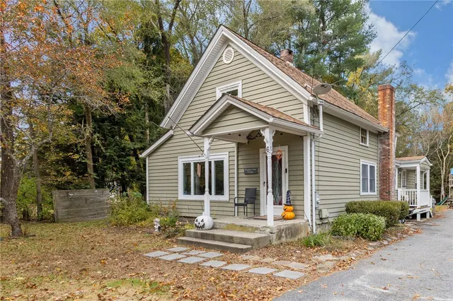 $399,900 | 6 North Road, Foster, RI 02825