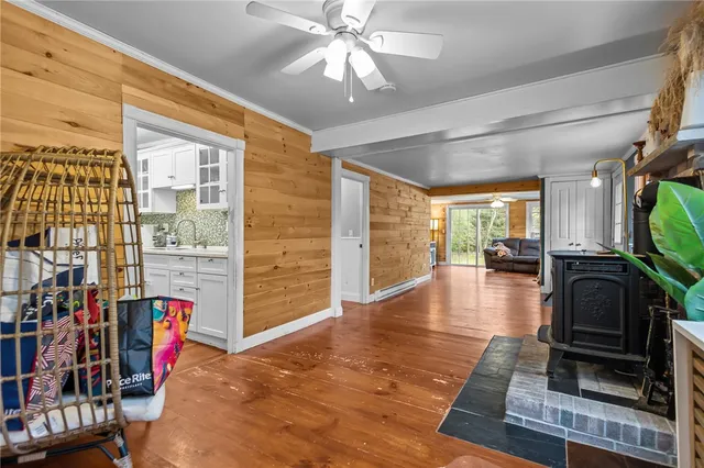 $399,900 | 6 North Road, Foster, RI 02825